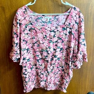 Maurices pink floral short sleeve top